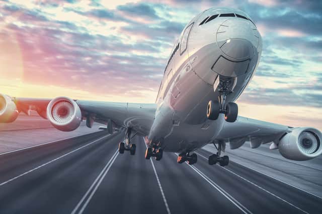 Can we carbon off-set flights? (photo: phaisarnwong2517 - stock.adobe.com)