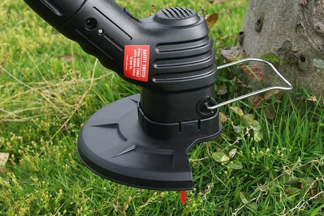 Two types of blades means more flexibility for your garden tasks