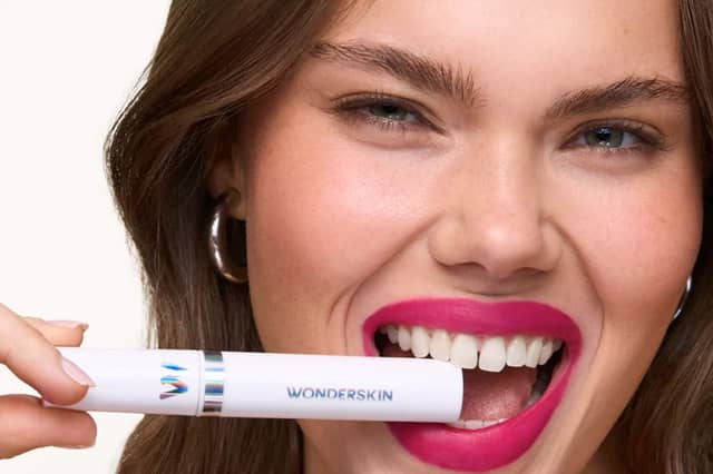 Wonderskin Wonder Blading All Day Lip Stain.