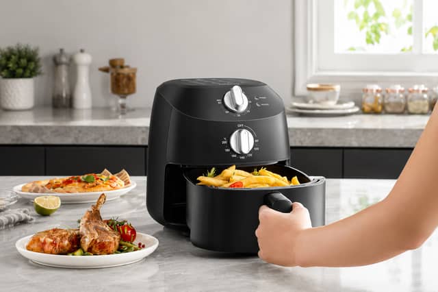 The compact Midea air fryer is designed for smaller kitchens, flats and quick weekday meals