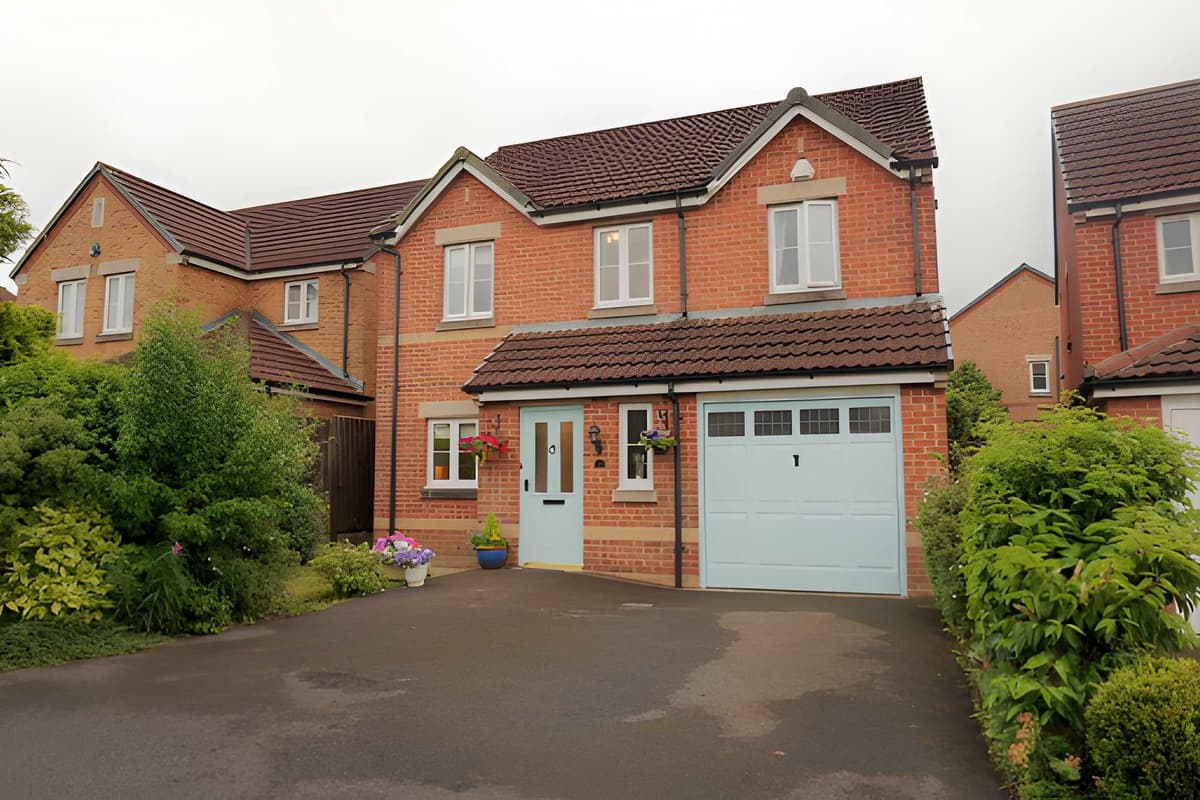 Freistehendes Haus mit vier Schlafzimmern in Sutton-in-Ashfield mit ...