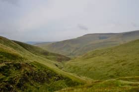Doctors Gate looking towards Crooked Clough