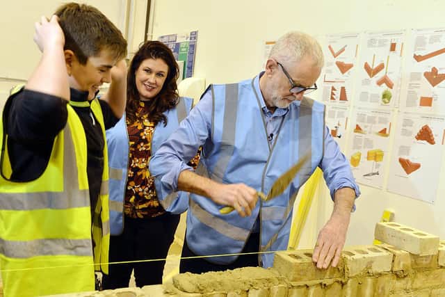 Jeremy Corbyn visits Vision West Nottinghamshire College's construction centre in Kirkby. Centre is Labour candidate Natalie Fleet.