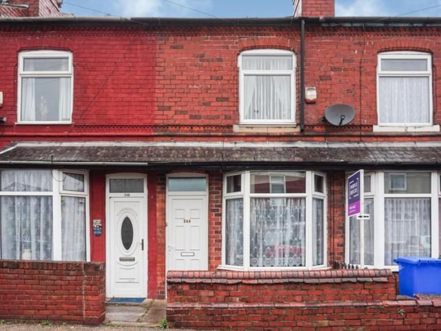 This house comes with two reception areas and bedrooms with built in wardrobes and is less than half a mile to Mansfield station. Offers in excess of 75,000