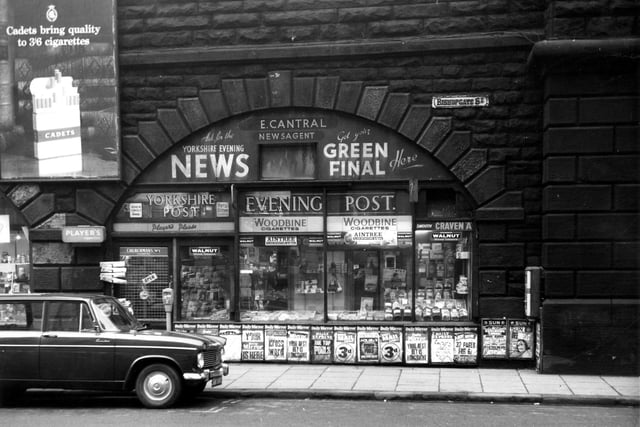 A view of Bishopgate Street showing the newsagent's shop of E.Cantral.
