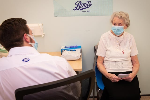 Patient, Brenda Clegg ready to get her COVID-19 vaccine at Boots