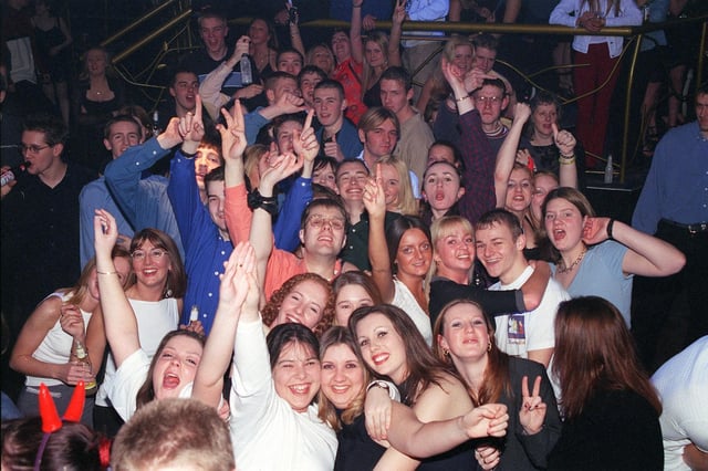 Clubbers at Heaven and Hell, Christmas 1999