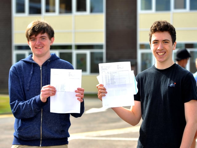 The Forest School GCSE results day. Pic Steve Robards SR2008202 SUS-200820-125158001