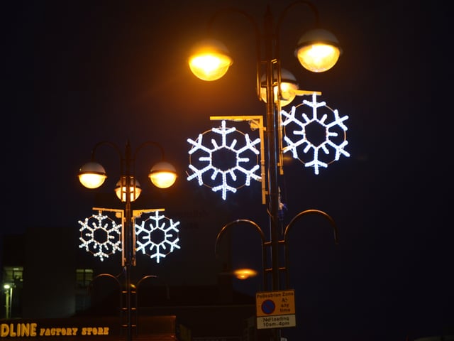 Hastings town centre Christmas lights 2020. SUS-201112-075255001