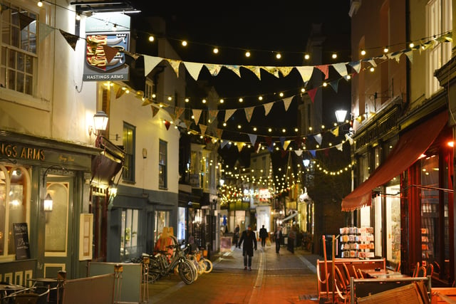 Hastings Old Town Christmas lights 2020.

George Street SUS-201112-075655001