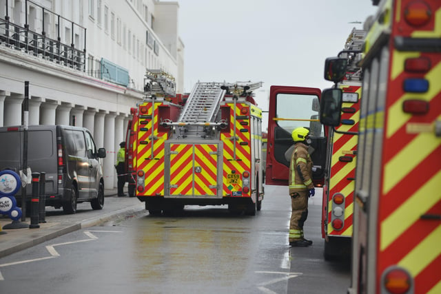 Fire at Marine Court, St Leonards, 20/1/21 SUS-210120-105136001