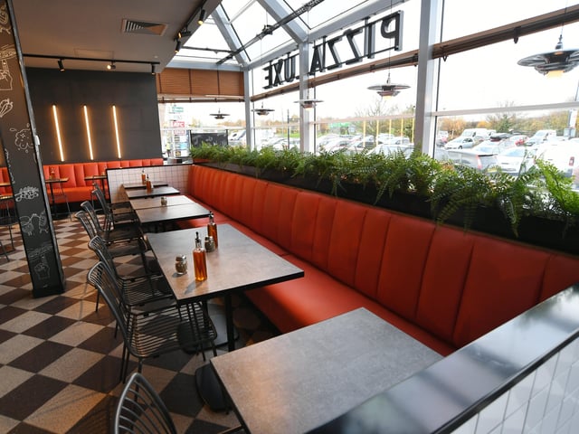 PizzaLuxe at the Extra Services, junction 17 on the A1M.