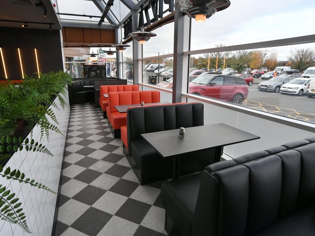 PizzaLuxe at the Extra Services, junction 17 on the A1M.