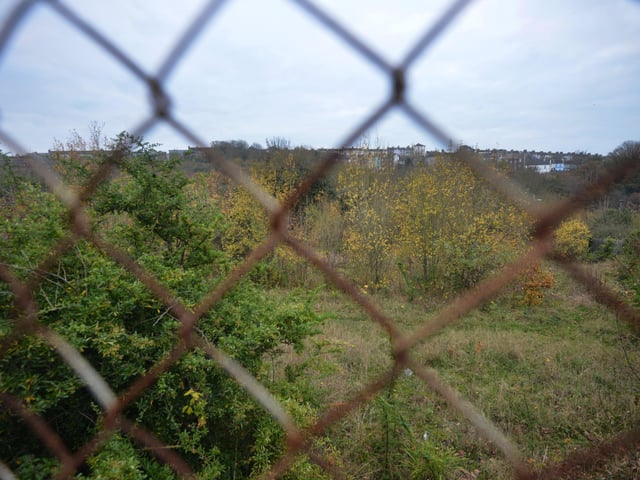 The land where Broomgrove Power Station in Hastings once stood, Firtree Road. SUS-211124-091032001