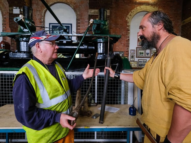 Tony White and Jamie Clarke discuss winding gear.