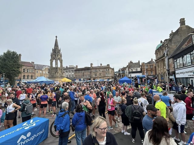 Crowds gathered in Mansfield