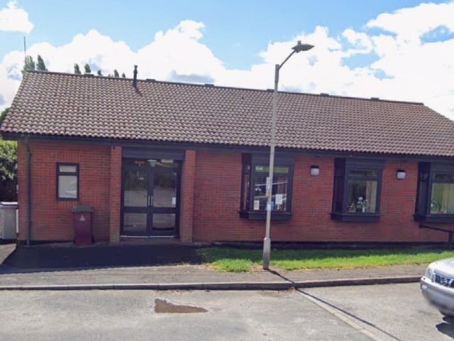 Residents are invited to visit the Stacey Road Community Centre on Stacey Road, Mansfield, each Tuesday from 10am-12pm for coffee, crumpets, and conversation. Here, you can also receive support with food, finances, and mental health.