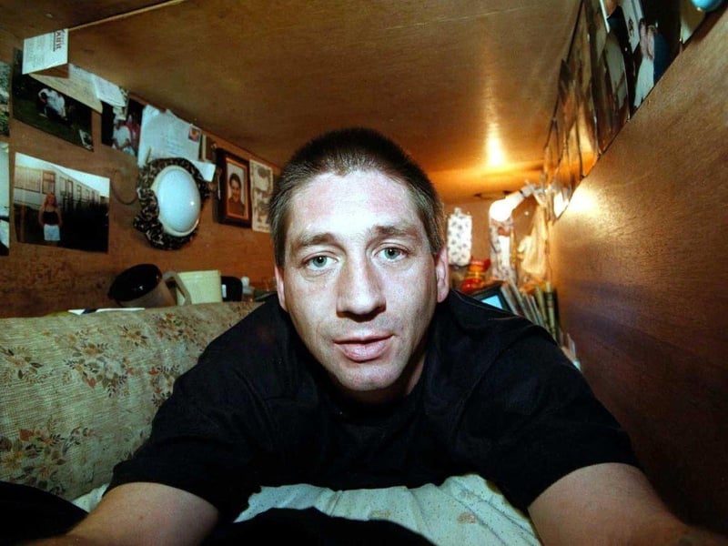 More than 20 years ago, Mansfield's 'Human Mole' captured headlines as he was buried alive for 142 days came back out of the ground. After the loss of his mother Emma – who had broken the European record of being buried alive, after she was buried for 101 days on Skegness beach in 1968 – Geoff Smith decided to take on the challenge himself. He was buried in a Mansfield beer garden on August 29, 1998 and resurfaced on January 18, 1999. His record-breaking achievements attracted national and international press, receiving coverage from BBC News and The Sun newspaper. During his time underground, he was surrounded by photos of family to boost morale and was accompanied by a television.
