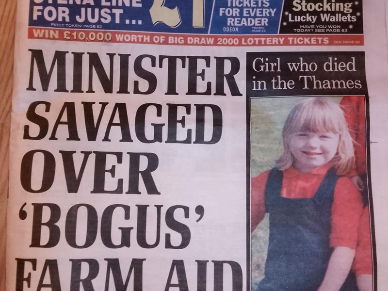 The headlines from the Daily Mail on 14 December 1999