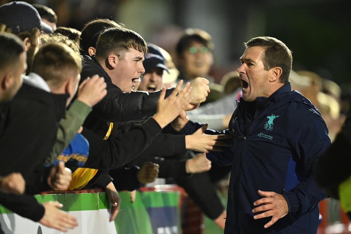 Six memorable Nigel Clough moments as Mansfield Town manager celebrates ...