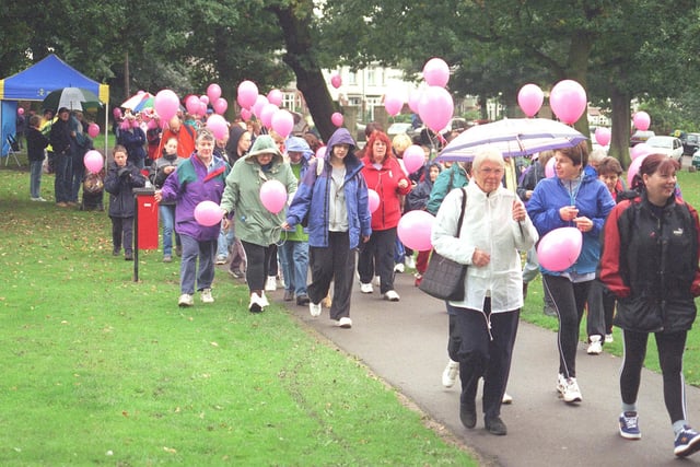 Walkers set off  in Graves park to raise funds for the Imperial Cancer Research Funds breast cancer research programme in 1999