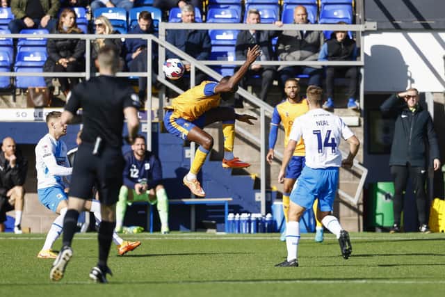 Mansfield Town forward Lucas Akins in action at Barrow. Photo by Chris Holloway / The Bigger Picture.media