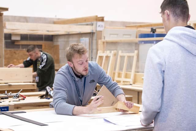 West Nottinghamshire College is holding a staff recruitment evening.