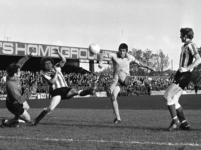 Ernie Moss is on target against Sunderland in Oct 1977.