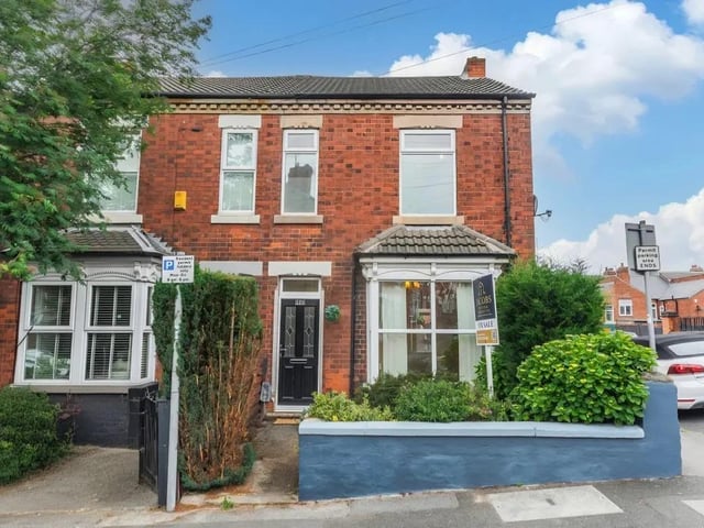 Occupying a desirable end position on the ever-popular St Margarets Street, this beautifully refreshed three-bedroom period home combines generous proportions, traditional character and modern practicality to create a property ready to move straight into. Extending to approximately 1176 sq ft and offered to the market with no upward chain, the property has been thoughtfully improved throughout including fresh decoration, newly fitted carpets and an updated kitchen featuring new worktops and a contemporary composite sink.