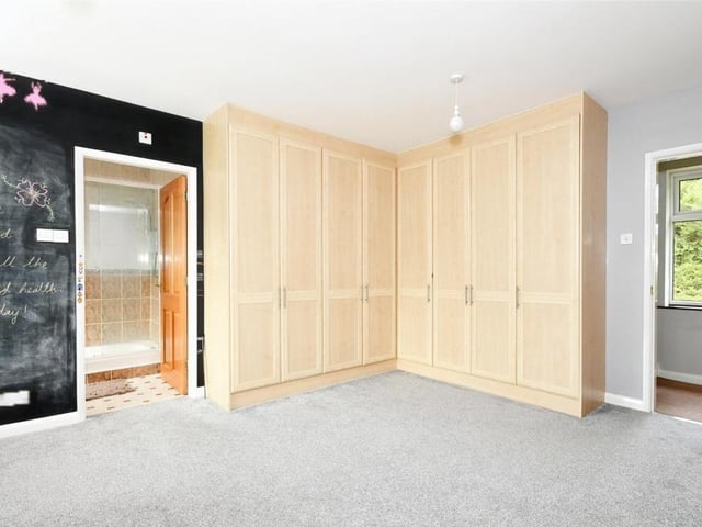Space, an en suite and huge wardrobes -- this bedroom has the lot!