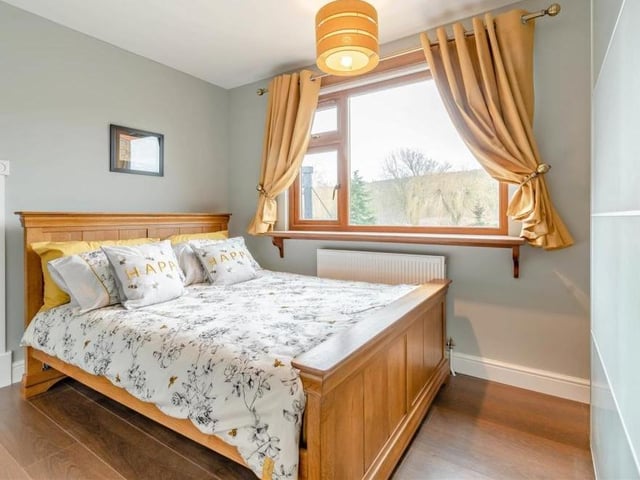 A good night's sleep is almost guaranteed in this delightful bedroom.