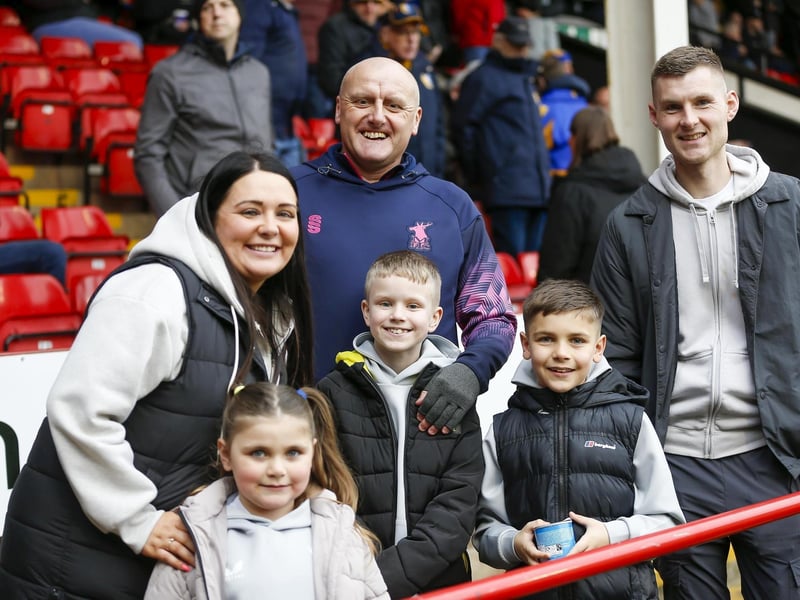 Mansfield Town fans at the defeat to Walsall.