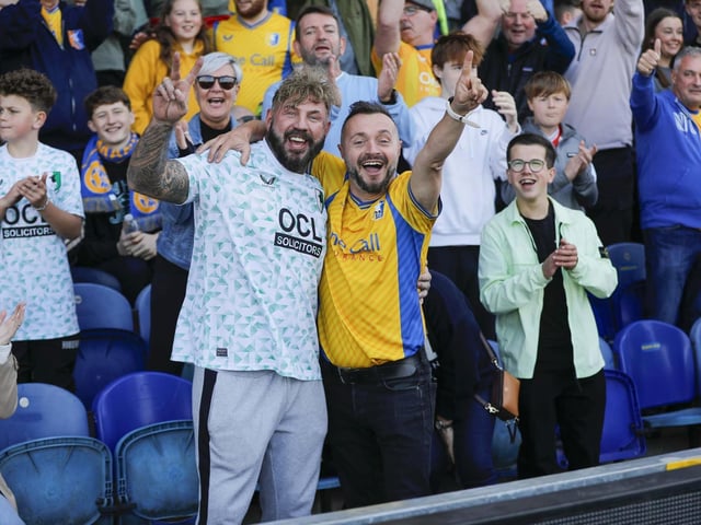 A Will Evans double helped Mansfield Town make it five League One wins in a row.