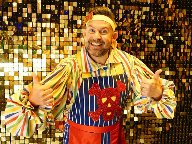 Mansfield panto press launch of Peter Pan at the Palace theatre. It starred Adam Moss as Smee.