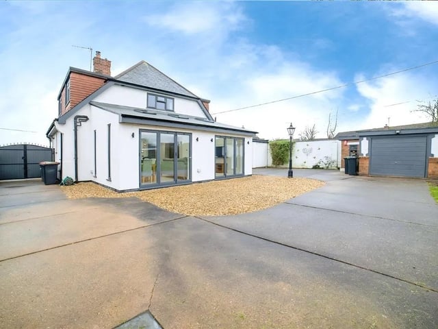 Having a large garden to the rear with lawn and patio area, perfect for alfresco dining. There is a garage accessed to the back via double gates to the side of the property.