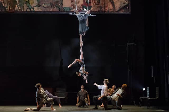 Gravity-defying trapeze work in Passagers. Photo: Alexandre Galliez