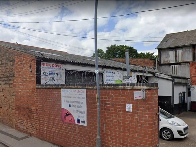 Nick Dove on Wood Street, Mansfield, has a 5 out of 5 rating from 56 Google reviews.