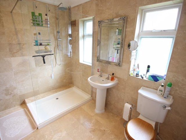 The shower room.