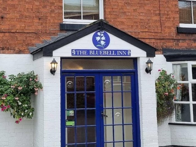 A modern British pub food, with a weekly changing menu based on fresh, local ingredients. It has a traditional, warm, and friendly atmosphere, with separate areas for dining and casual drinks, including a tap room with a pool table.