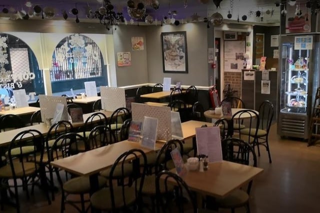 Casey's can be found on White Hart Street in Mansfield. Customers have been raving about the venue's cosy atmosphere and generous portion sizes - giving it a 4.6 overall rating.