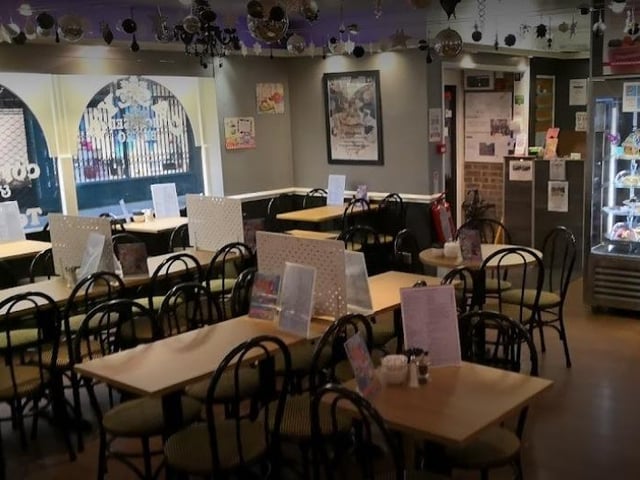 Casey's can be found on White Hart Street in Mansfield. Customers have been raving about the venue's cosy atmosphere and generous portion sizes - giving it a 4.6 overall rating.
