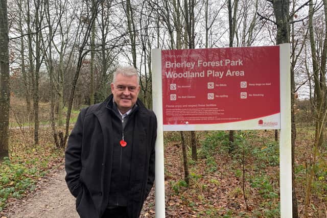 MP Lee Anderson visiting Brierley Forest Park on December 17