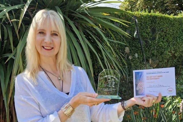 Anna-Louise with her award