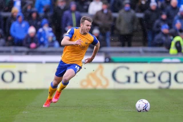 Mansfield Town forward Rhys Oates in action at Bristol Rovers. Photo by Chris Holloway/The Bigger Picture.media