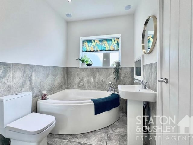 The perfect place to relax and unwind after a busy day, with luxury fixtures and fittings.