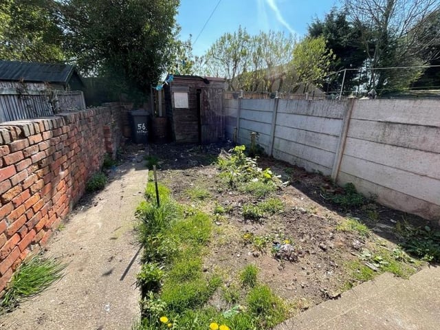 Our final photo shows another view of the garden, which is enclosed and has scope for much improvement.
