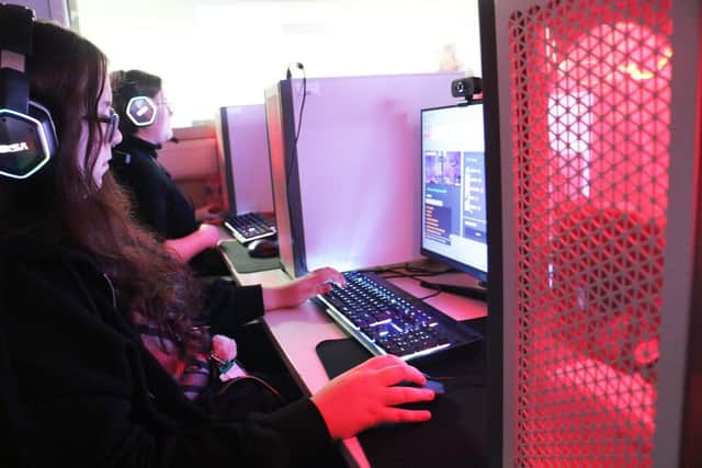 More and more women and girls are studying and working in the Esports industry