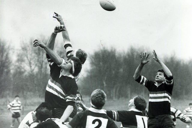 Doncaster RUFC make a bid for the ball from a line-out during their game at home against Mansfield in January 1987.