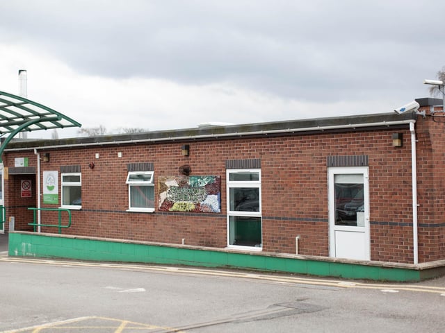 At Yeoman Park Academy, a total of 150.5 days were lost to illness in 2021/22, an average of 9.4 per teacher. Overall, 14 teachers took sickness absence, representing 87.5% of the workforce.