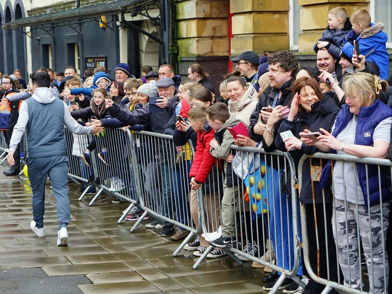 Crowds packed into Mansfield town centre this afternoon to salute their heroes.